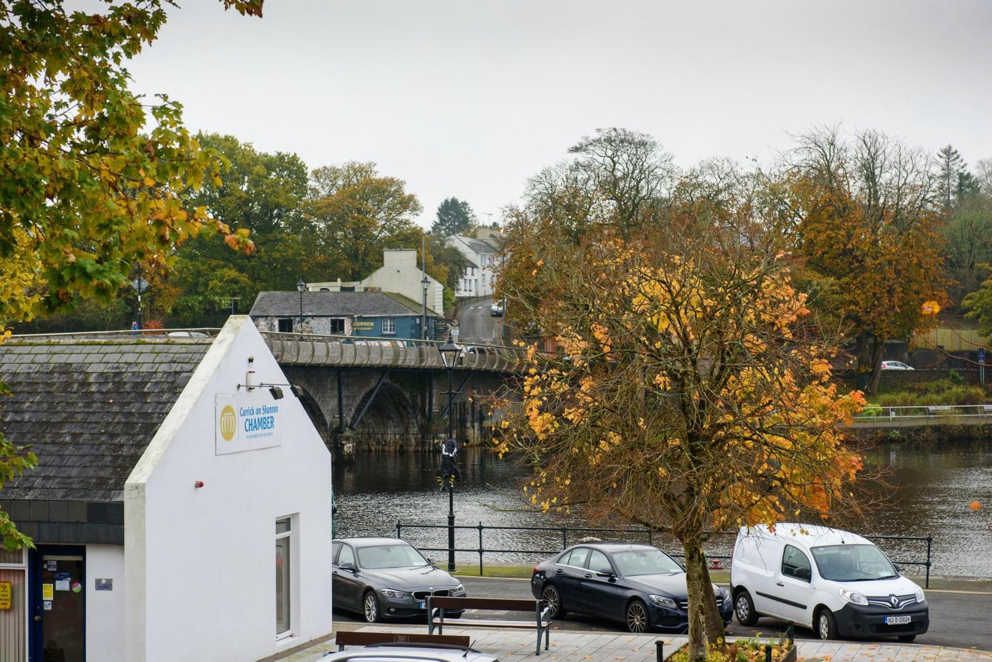 Waterfront Self Catering Houses Carrick on Shannon المظهر الخارجي الصورة