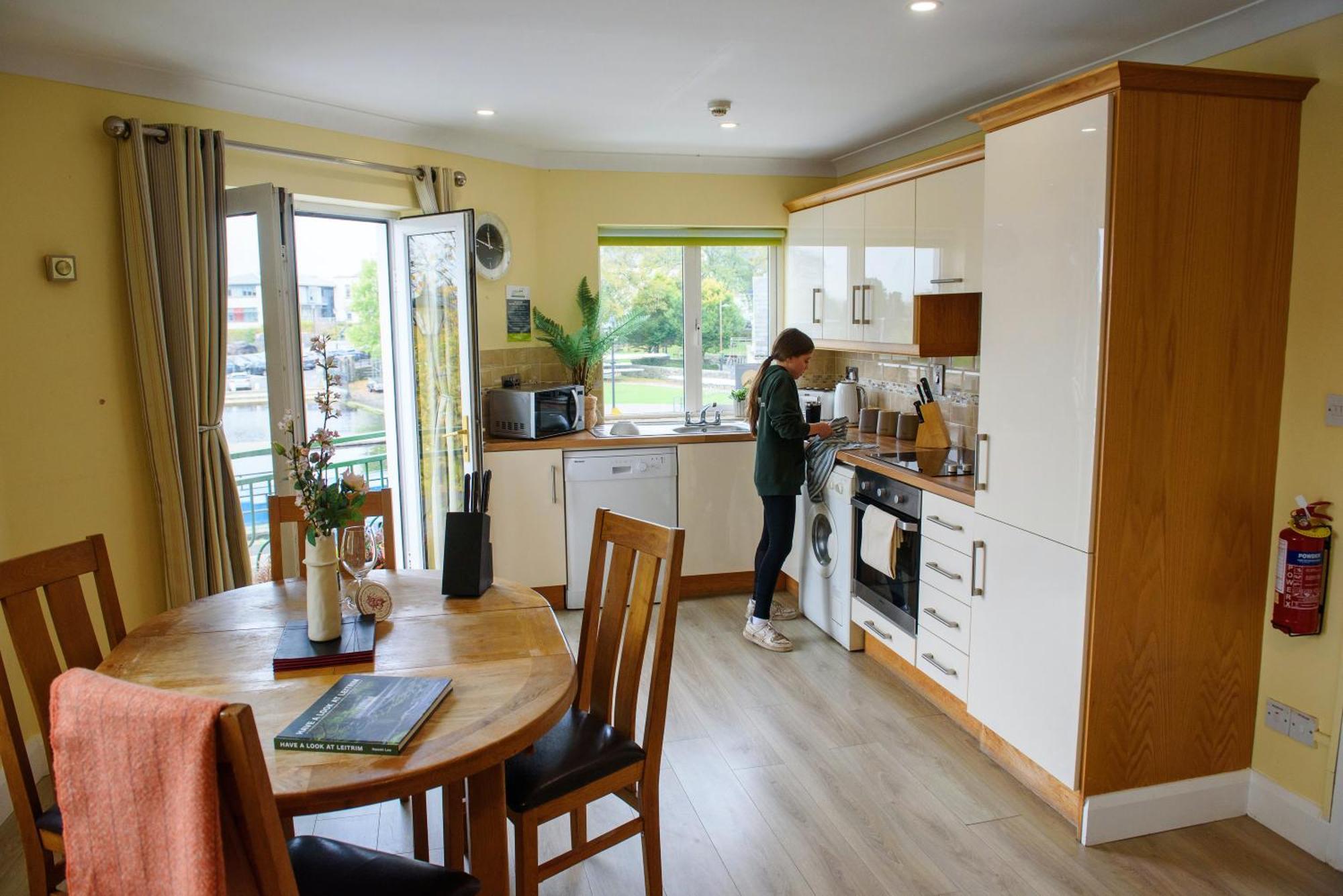 Waterfront Self Catering Houses Carrick on Shannon المظهر الخارجي الصورة